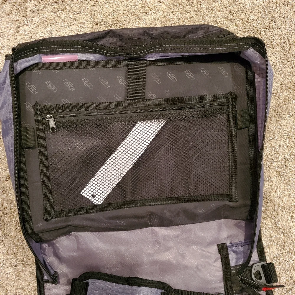 The Mighty Zip Tab Case it 3 Ring Binder 3